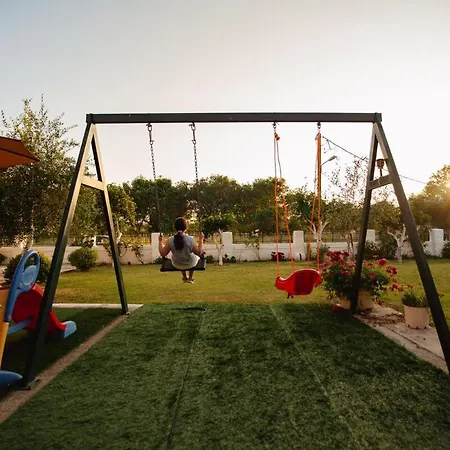 Daire Al Mare Family